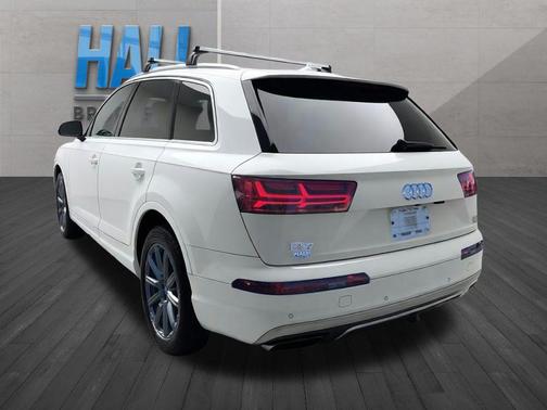 Glacier White 2018 Audi Q7 3.0T Premium Plus