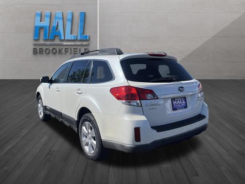 Satin White Pearl 2010 Subaru Outback 3.6 R Limited