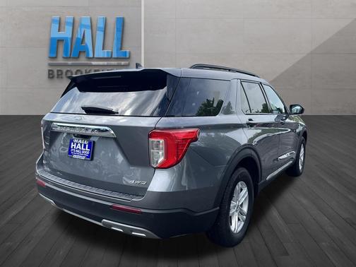 Gray Metallic 2023 Ford Explorer XLT