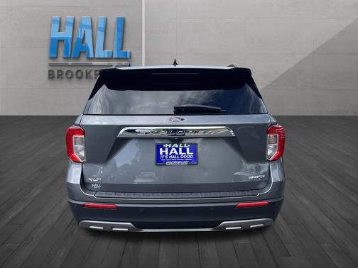 Gray Metallic 2023 Ford Explorer XLT