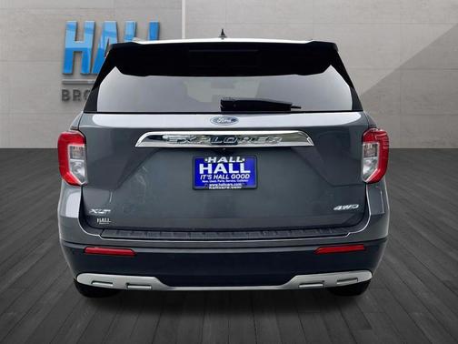 Gray Metallic 2023 Ford Explorer XLT