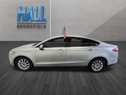 2016 Ford Fusion S