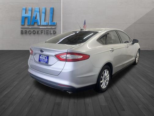 2016 Ford Fusion S