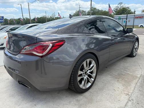 2013 Hyundai Genesis Coupe 3.8 Track