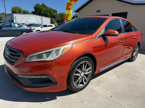 Urban Sunset 2015 Hyundai SONATA Sport 2.0T