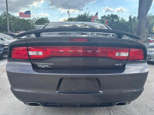 Granite Crystal Metallic Clearcoat 2014 Dodge Charger SXT