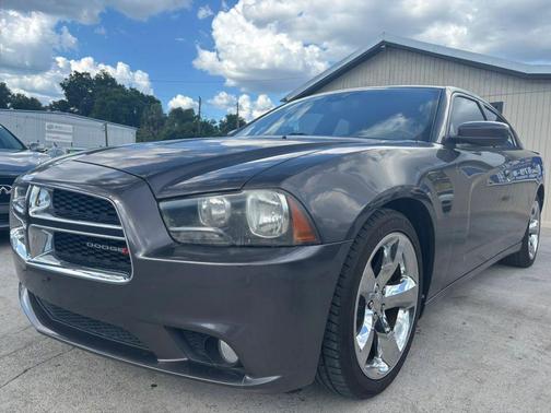 Granite Crystal Metallic Clearcoat 2014 Dodge Charger SXT