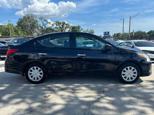 2017 Nissan Versa 1.6 SV