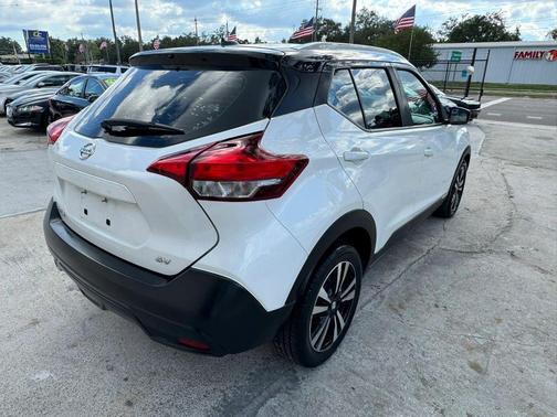 2018 Nissan Kicks SV