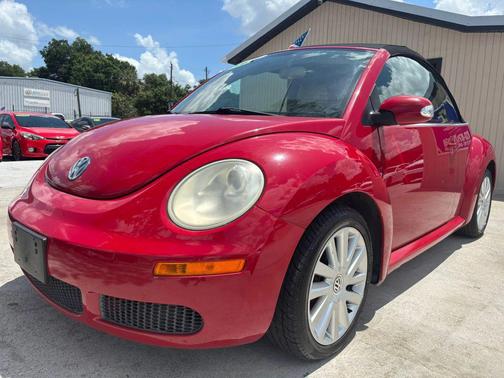 2008 Volkswagen New Beetle SE