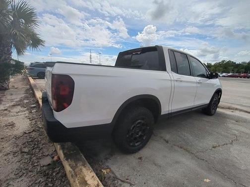 2025 Honda Ridgeline TrailSport+
