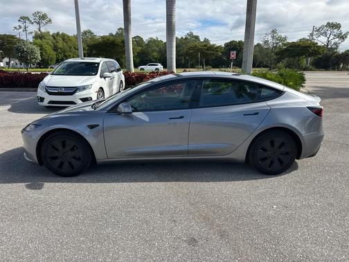 2024 Tesla Model 3 Base