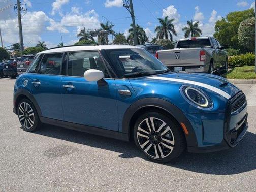 2023 MINI Hardtop Cooper