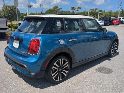 2023 MINI Hardtop Cooper