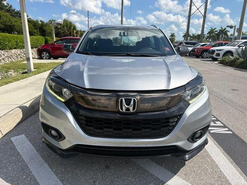 Lunar Silver Metallic 2019 Honda HR-V Sport
