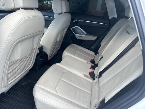 2020 Audi Q3 45 S line Premium