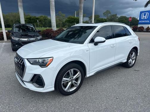 2020 Audi Q3 45 S line Premium