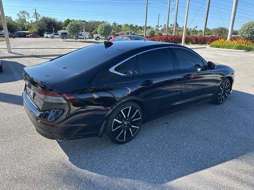 2023 Honda Accord Hybrid Touring