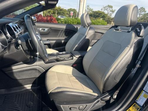 2020 Ford Mustang EcoBoost Premium