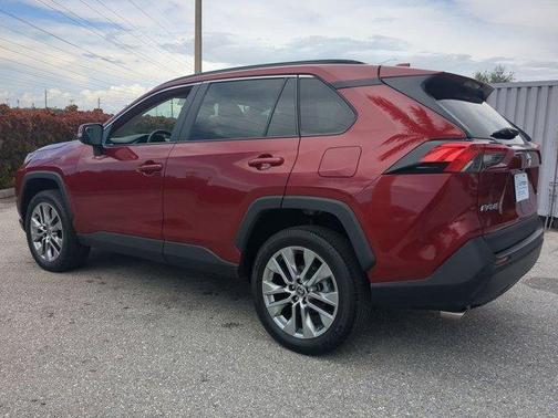 2023 Toyota RAV4 XLE Premium