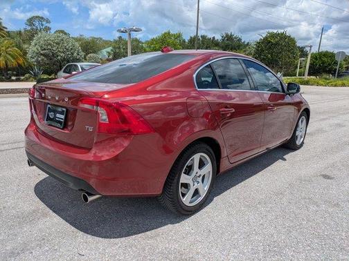 Flamenco Red Metallic 2012 Volvo S60 T5