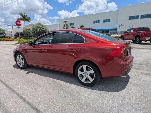 Flamenco Red Metallic 2012 Volvo S60 T5