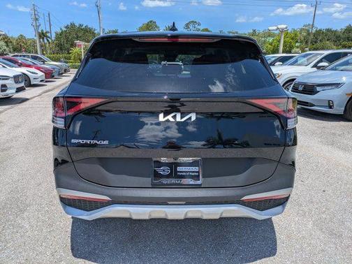 Ebony Black 2024 Kia Sportage EX