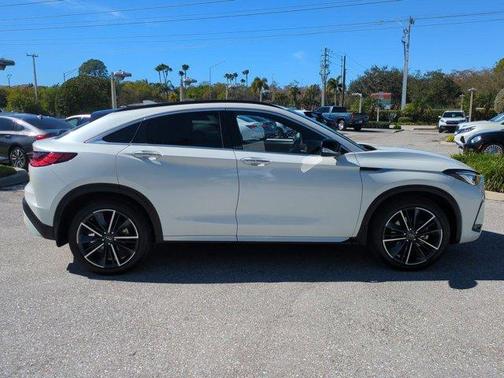 2023 INFINITI QX55 LUXE