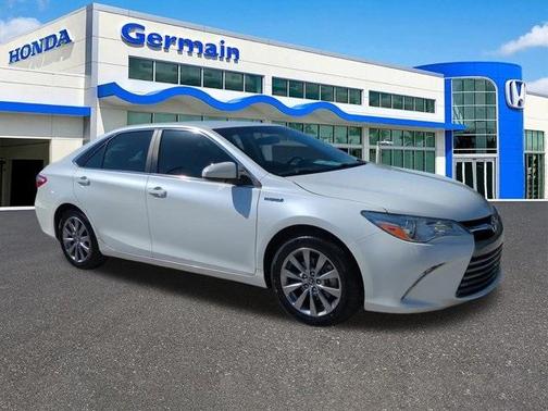 2016 Toyota Camry Hybrid XLE