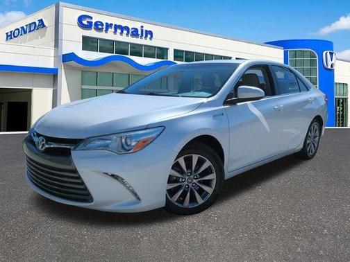 2016 Toyota Camry Hybrid XLE