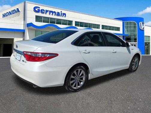 2016 Toyota Camry Hybrid XLE