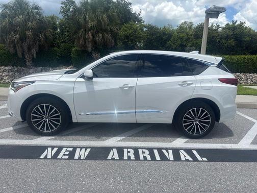 White 2025 Acura RDX Advance Package