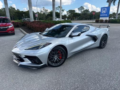 2020 Chevrolet Corvette Stingray w/2LT