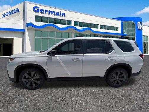 Platinum White Pearl 2026 Honda Pilot Sport