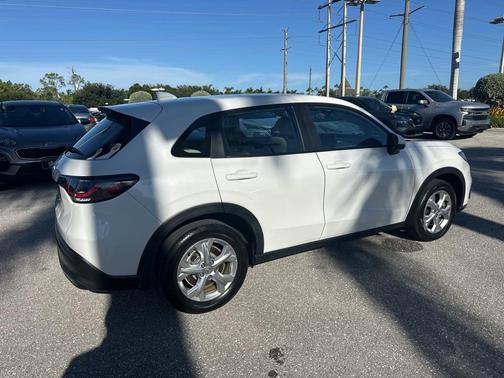 2024 Honda HR-V LX