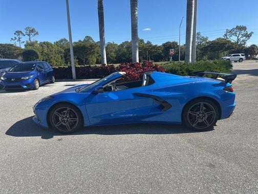 2025 Chevrolet Corvette Stingray w/3LT