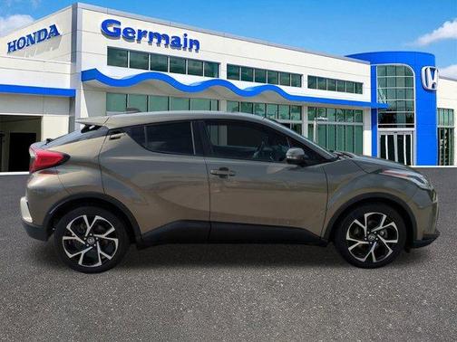 2021 Toyota C-HR XLE