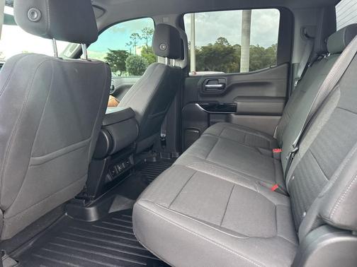 2021 GMC Sierra 1500 SLE