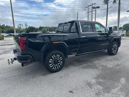 2024 GMC Sierra 2500 Denali Ultimate
