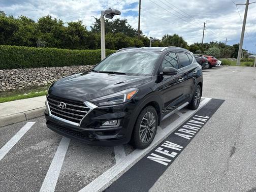 Black Noir Pearl 2019 Hyundai TUCSON Limited