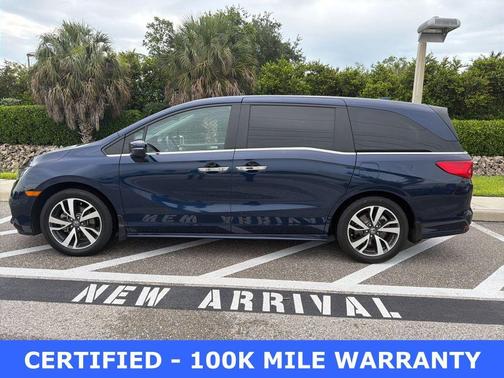Obsidian Blue Pearl 2024 Honda Odyssey Touring