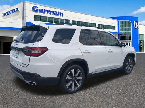 2025 Honda Pilot Touring