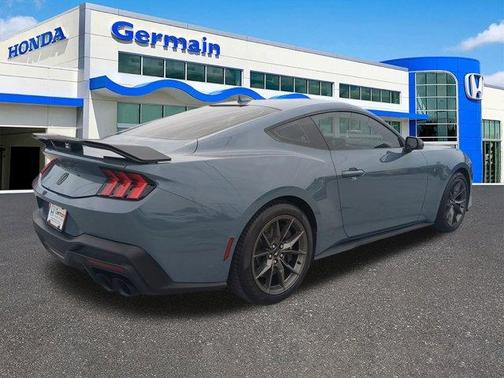 2024 Ford Mustang Dark Horse