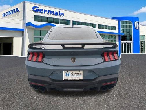 2024 Ford Mustang Dark Horse