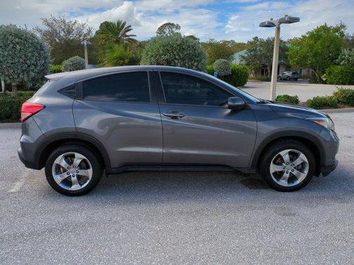 2017 Honda HR-V LX