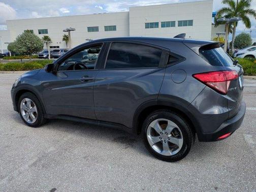 2017 Honda HR-V LX