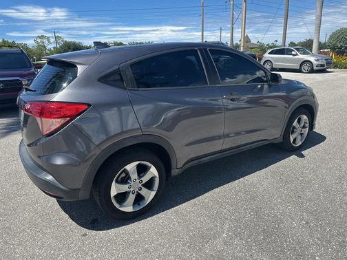 2017 Honda HR-V LX