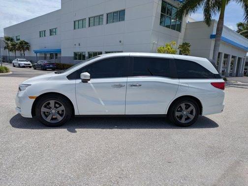 Platinum White Pearl 2022 Honda Odyssey EX