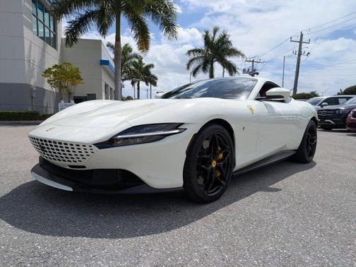 Bianco Avus 2022 Ferrari Roma Base