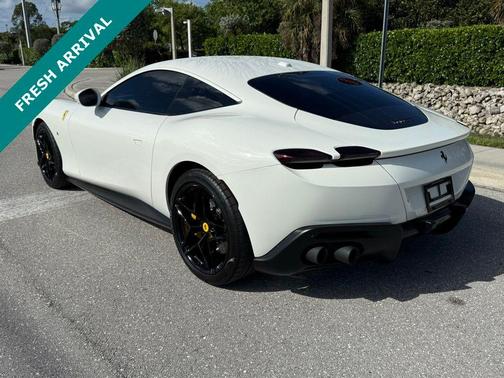 Bianco Avus 2022 Ferrari Roma Base